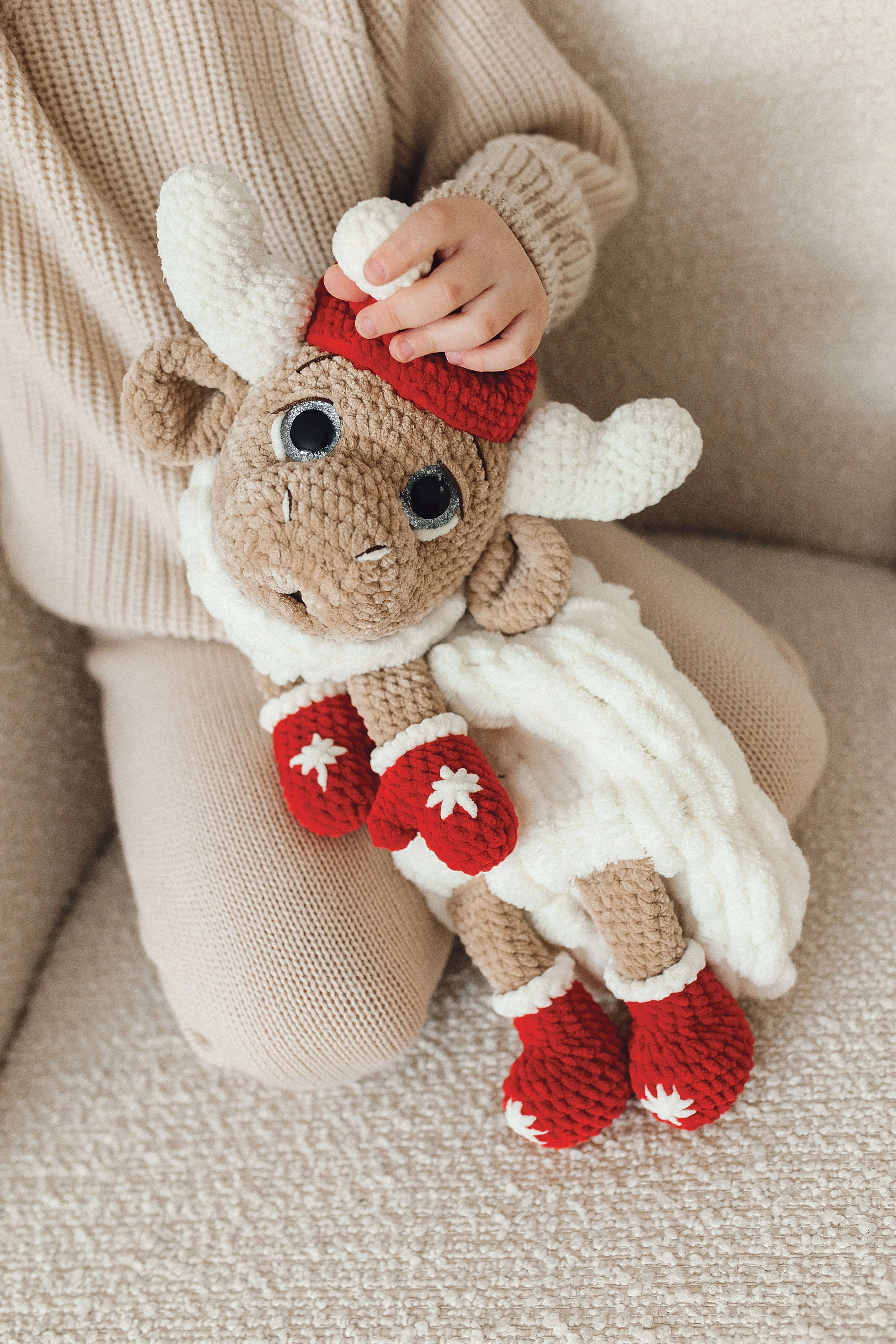 New Knit & Crochet